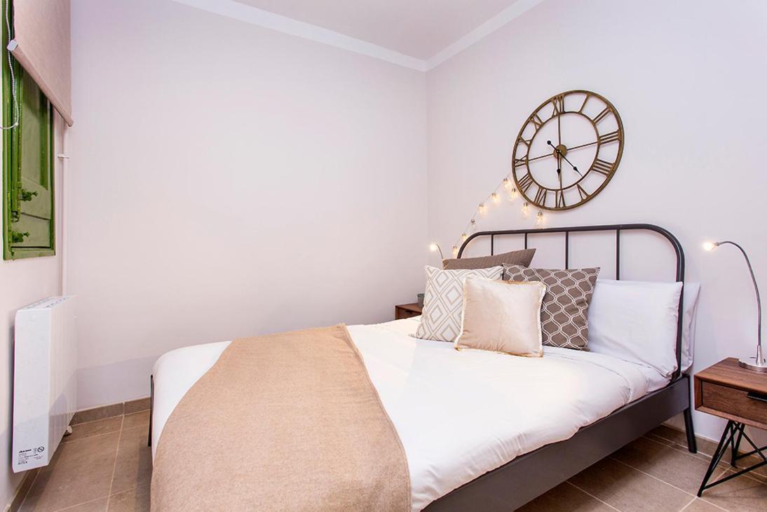 Stay U-Nique Apartments Fira Bcn โอสปิตาเล็ต เดอ โยเบรกัต ภายนอก รูปภาพ