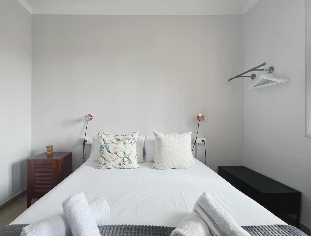 Stay U-Nique Apartments Fira Bcn โอสปิตาเล็ต เดอ โยเบรกัต ภายนอก รูปภาพ